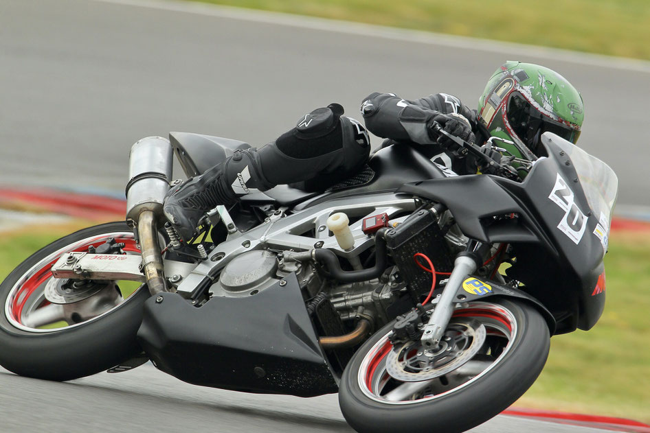 Rennfertige Suzuki SV 650 der German Twin Trophy - GTT 2020 am Lausitzring