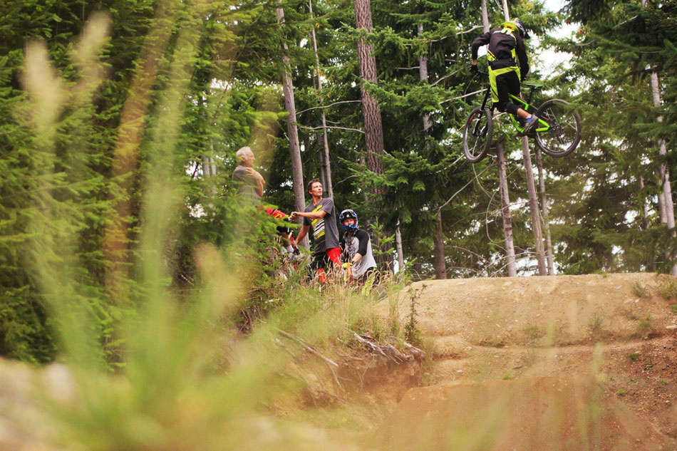 Nico enjoying the awesome trails at Queenstown, New Zealand