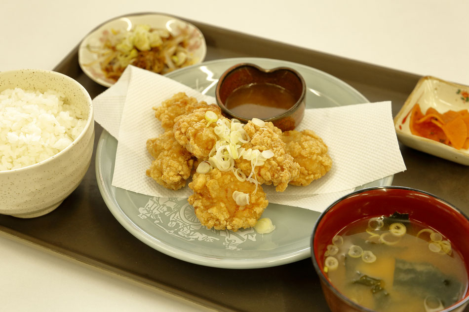 鶏唐揚げ定食