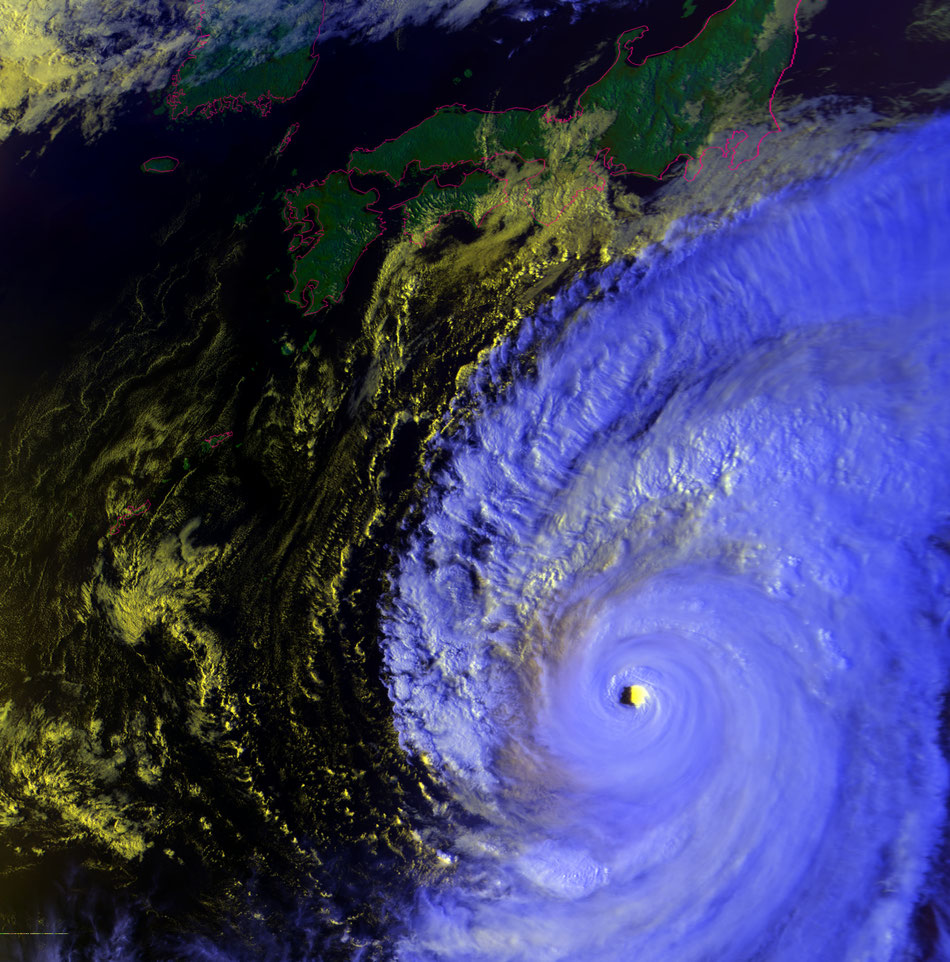 2019/10/10 15:46JST WetherSatellite FY3B  Supet Typhoon Hagibis  スーパー台風19号　気象衛星直接受信画像