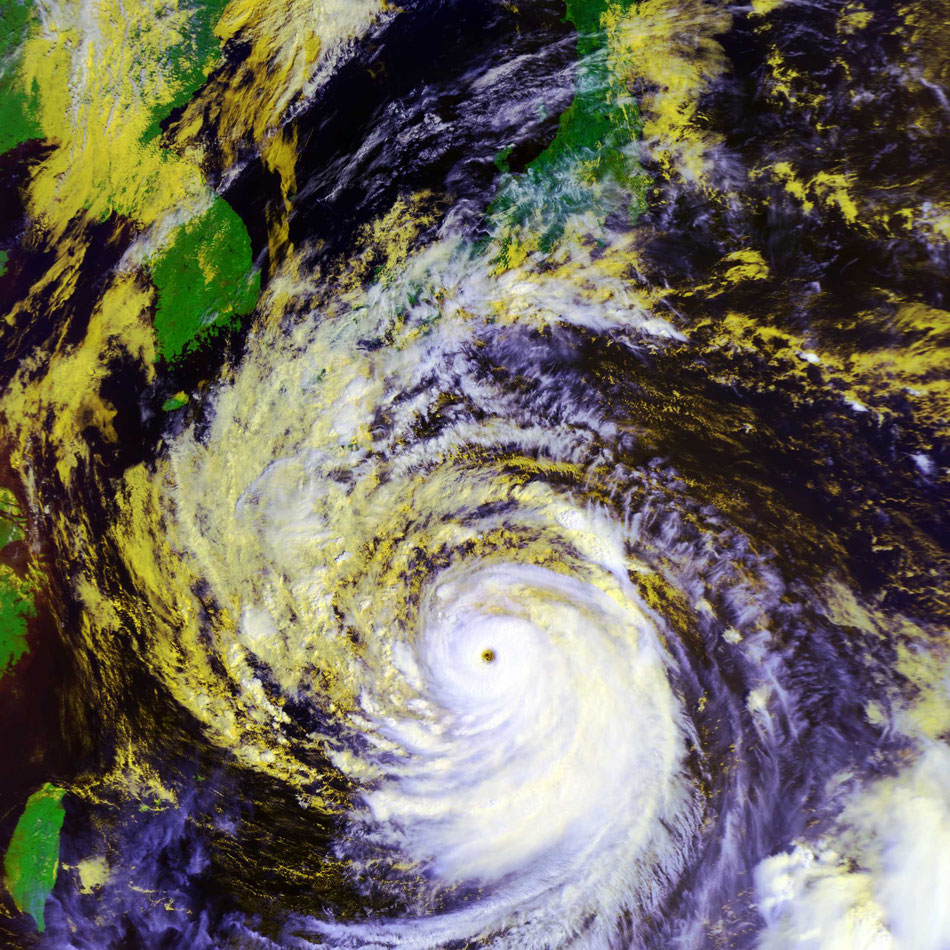 Super Typhoon Nanmadol  スーパー台風14号　2022/9/17 09:56JST Metop-C HRPT