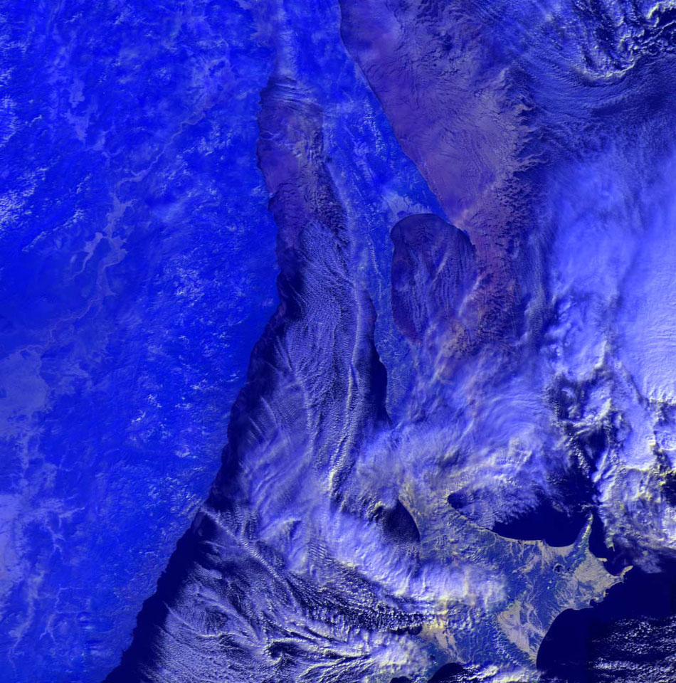 2021/01/09 09:43JST NOAA18 HRPT サハリン東岸を南下する流氷