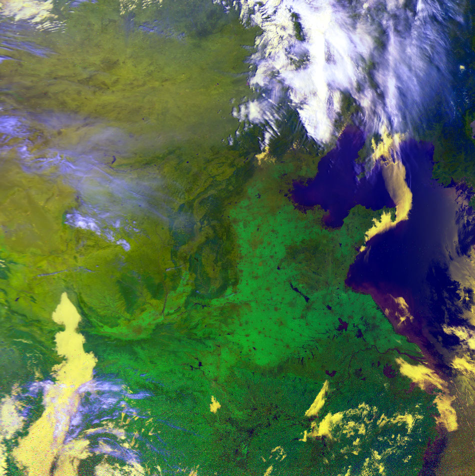 NOAA18 2019/4/17 9:56JST 内モンゴルあたりから黄砂（画面左　紫色の煙のようなものが黄砂）