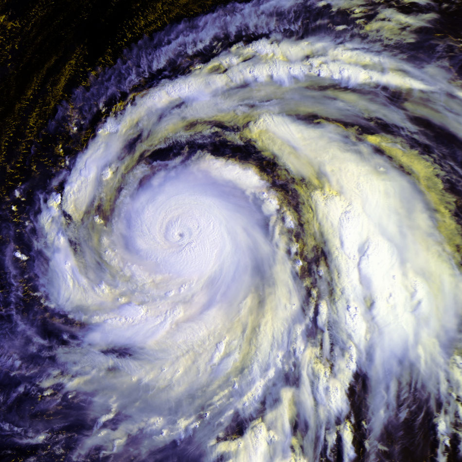 2019/10/8 08:32 Weather satellite Metop-A   Super Typhoon Hagibis 
