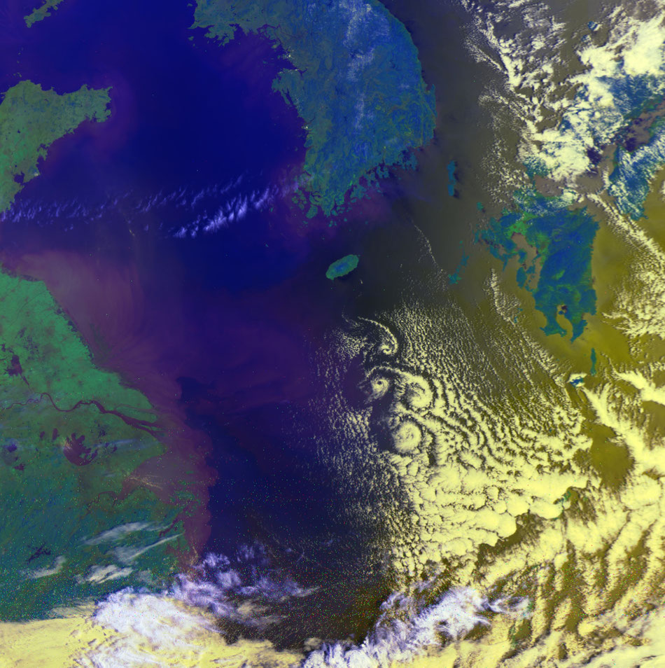 NOAA18 Weather satellote HRPT image from Space