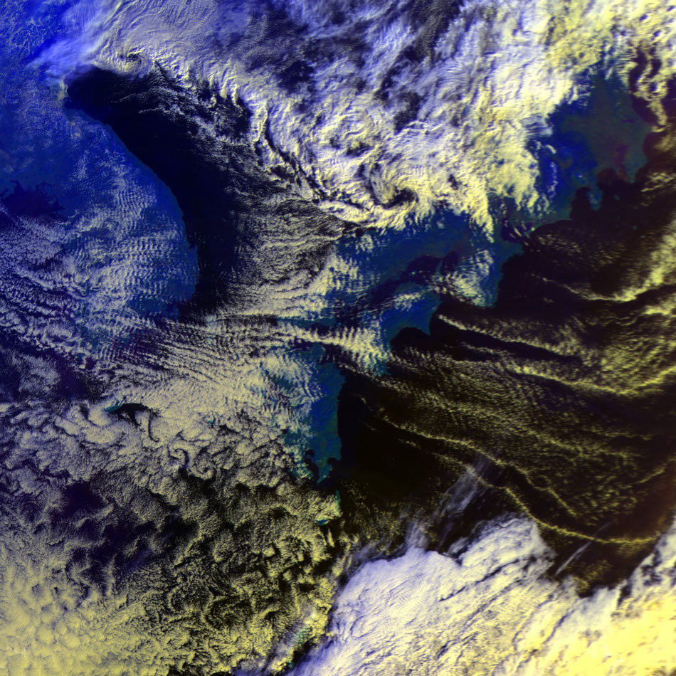 2020/01/13 10:08JST WeatherSatellite Fengyun3C HRPT image  済州島風下のカルマン渦