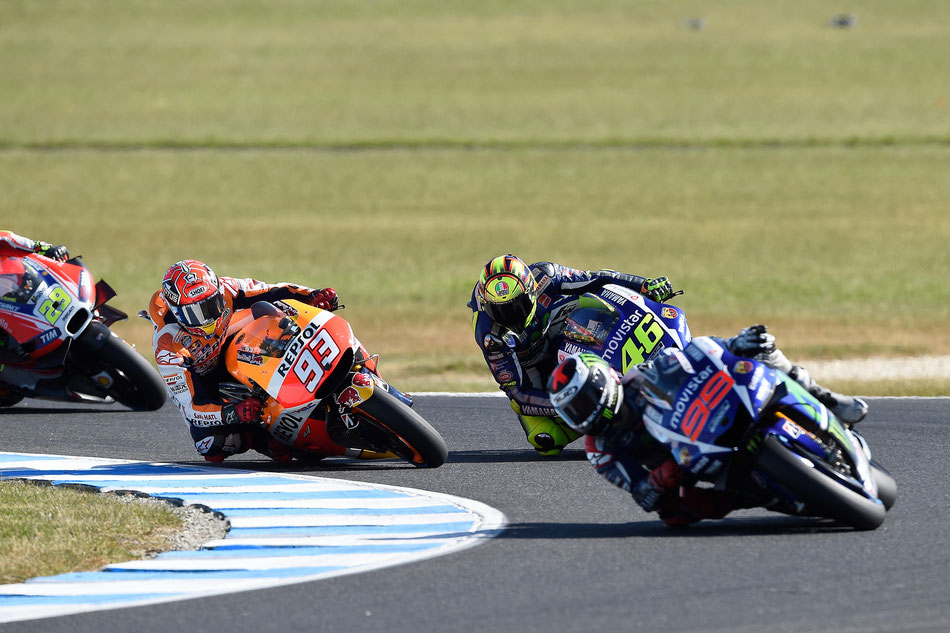 Ein Vierkampf bis ins Ziel beim MotoGP Rennen in Australien: Jorge Lorenzo, Marc Marquez, Valentino Rossi und Andrea Iannone