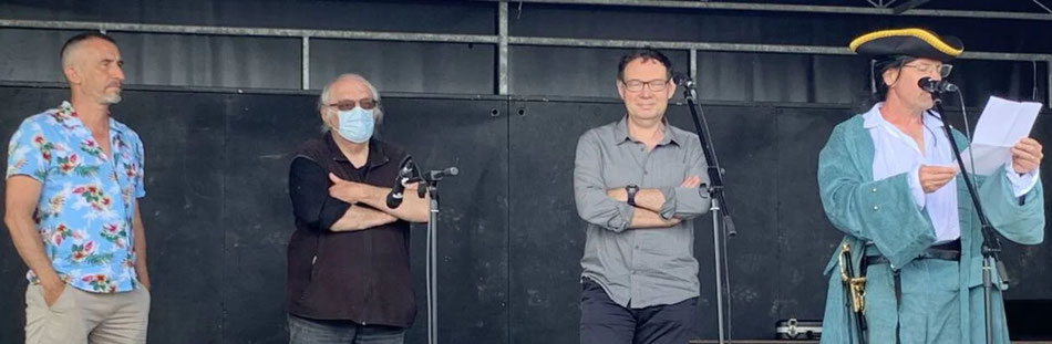 Hugues Mahoas, Jean-Yves Guillaume et Patrice Pellerin, Christophe Rivallain, de l’association BD-Photo | Ouest-France