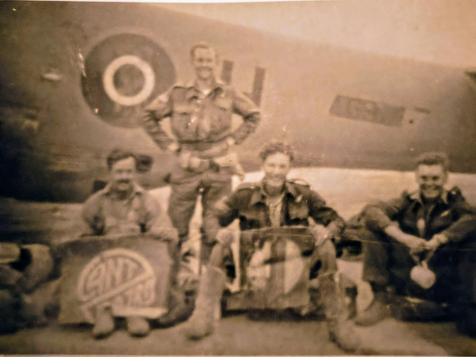 Standard Baltimore crew was Pilot, Nav/ Bomb-aimer, Radio Op/ Gunner and Air Gunner