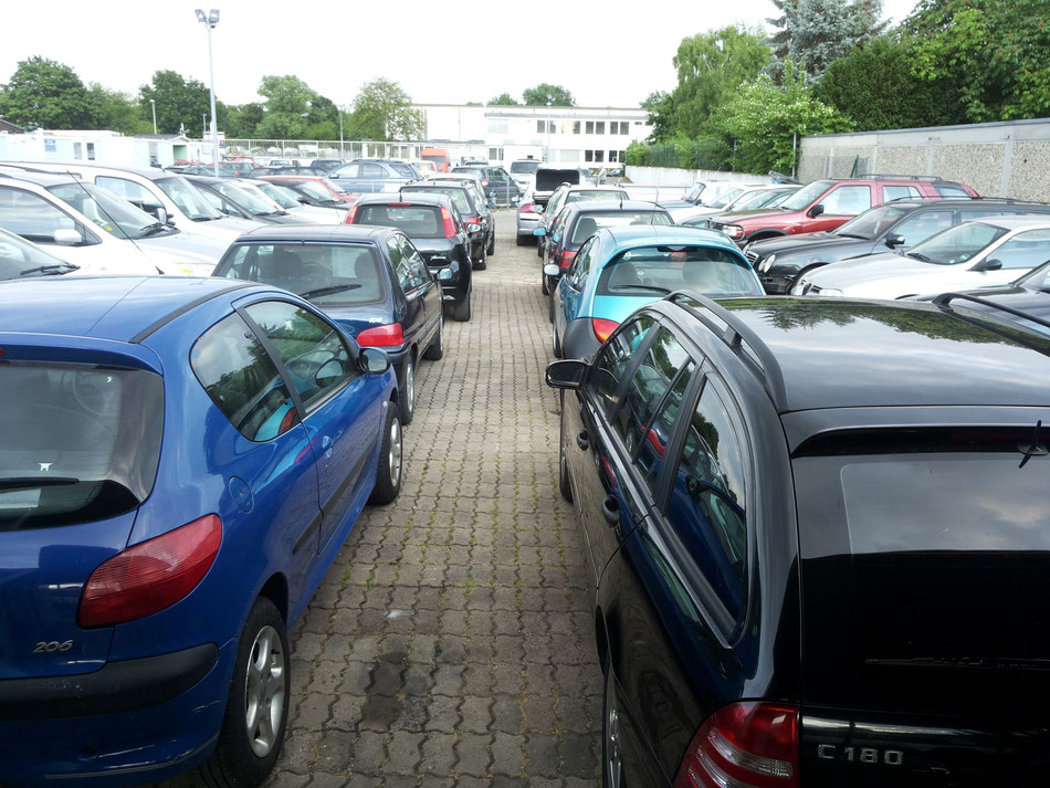 An Und Verkauf Von Gebrauchtwagen Autohaendler