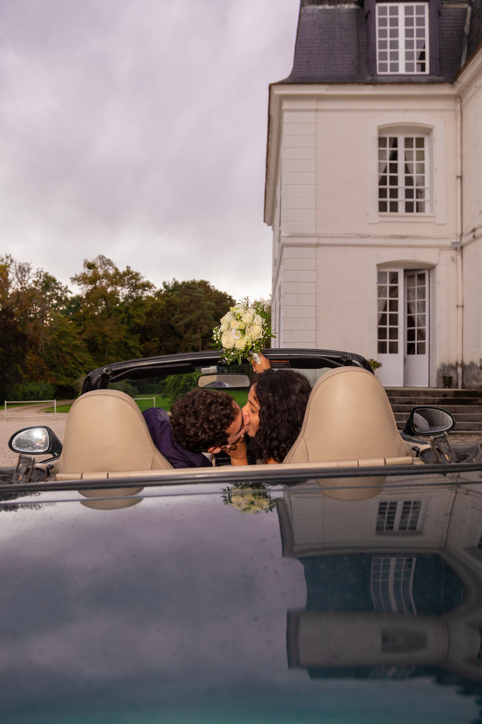 mariage bohème chic élégant haut de gamme raffiné romantique cérémonie mariée robe bouquet fleur fleuri photographie poétique artistique photographe professionnel photo shooting évènement cérémonie château mauvières