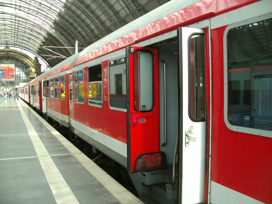 RB60 (RB68 erst seit Fahrplanwechsel 2016) nach Heidelberg im Juni 2016