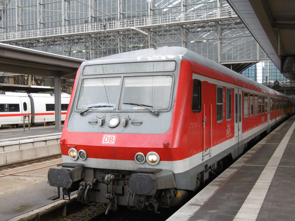 Wittenberger Steuerwagen im Frankfurter Hauptbahnhof