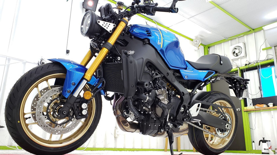 xsr900 コーティング完成 埼玉の車磨き専門店・アートディテール