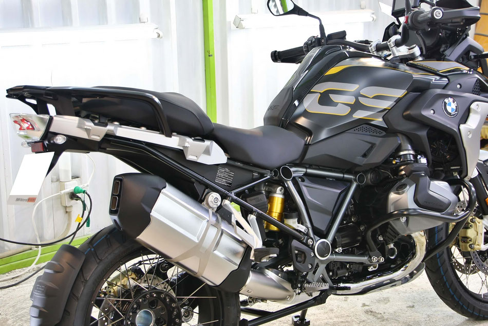 新車の1250GSの磨き・コーティング施工 埼玉のバイク磨き専門店 艶消し塗装のガラスコーティング マットカラーのセラミックコーティング