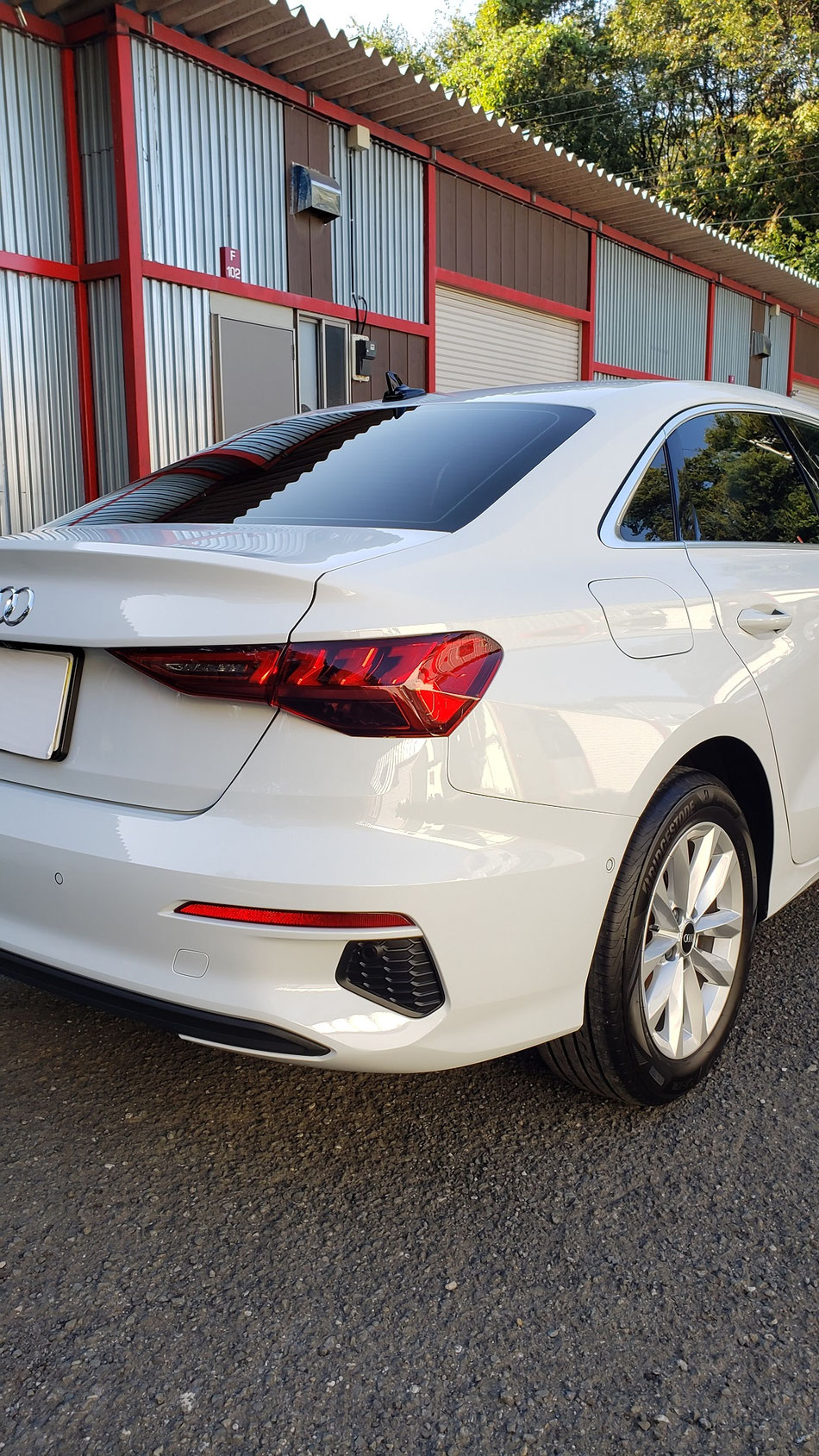 アウディa3 リア周りのコーティング後の艶・光沢