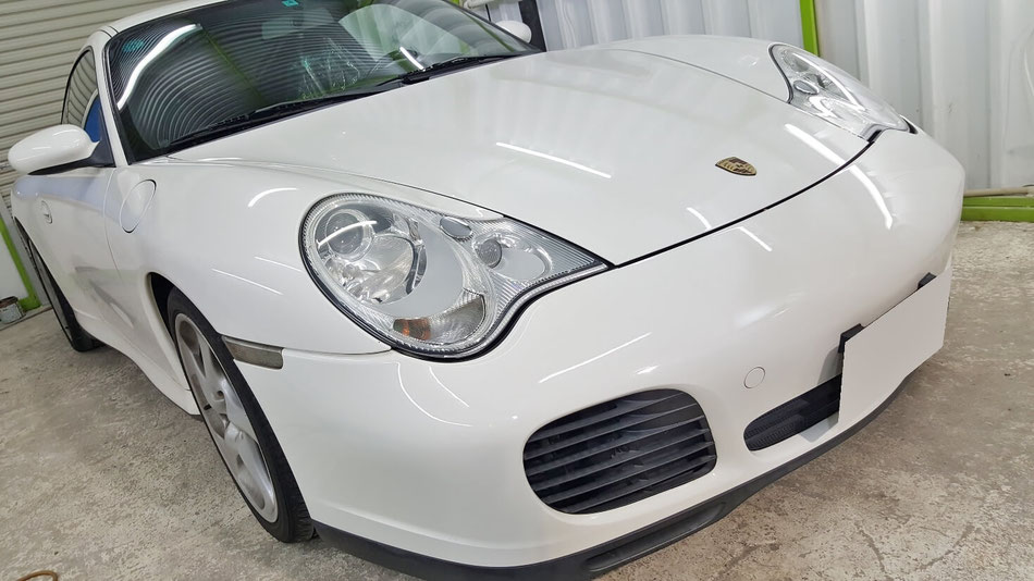 996カレラ4Sのヘッドライトコーティング完成 ライトのひび改善 黄ばみ汚れ除去