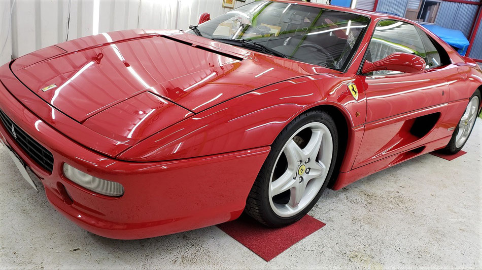f355f1のコーティングメンテンナンス完成 美しいロッソコルサに惚れ惚れ