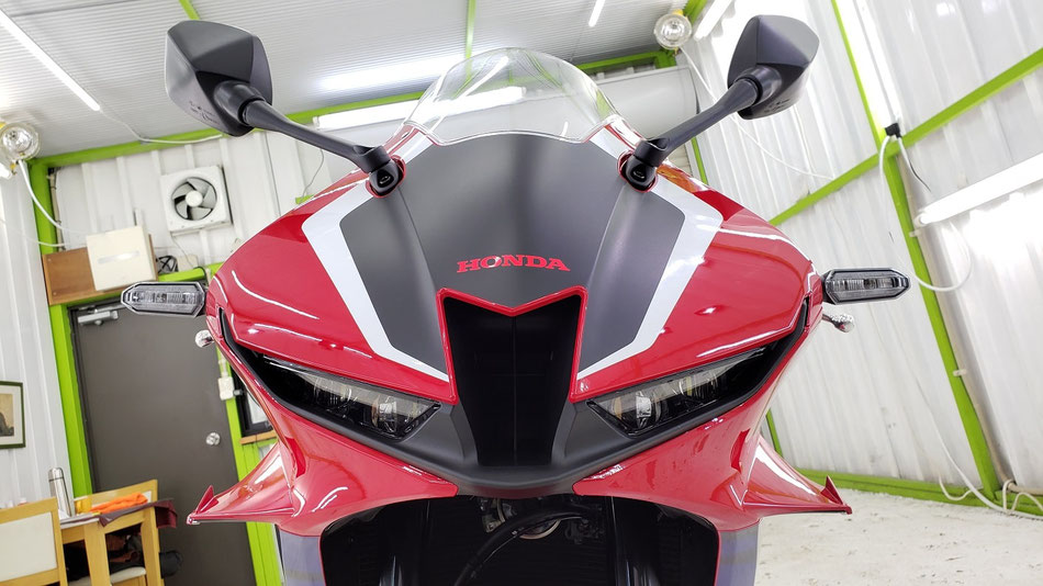 cbr600rrグランプリレッド アッパーカウルにコーティング後