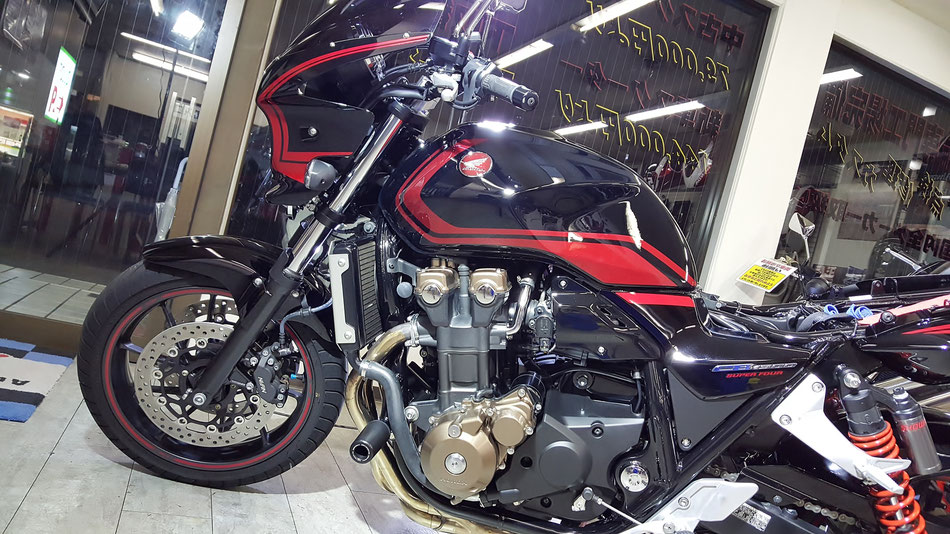 ＣＢ１３００のコーティング完成　オートショップアオヤマ