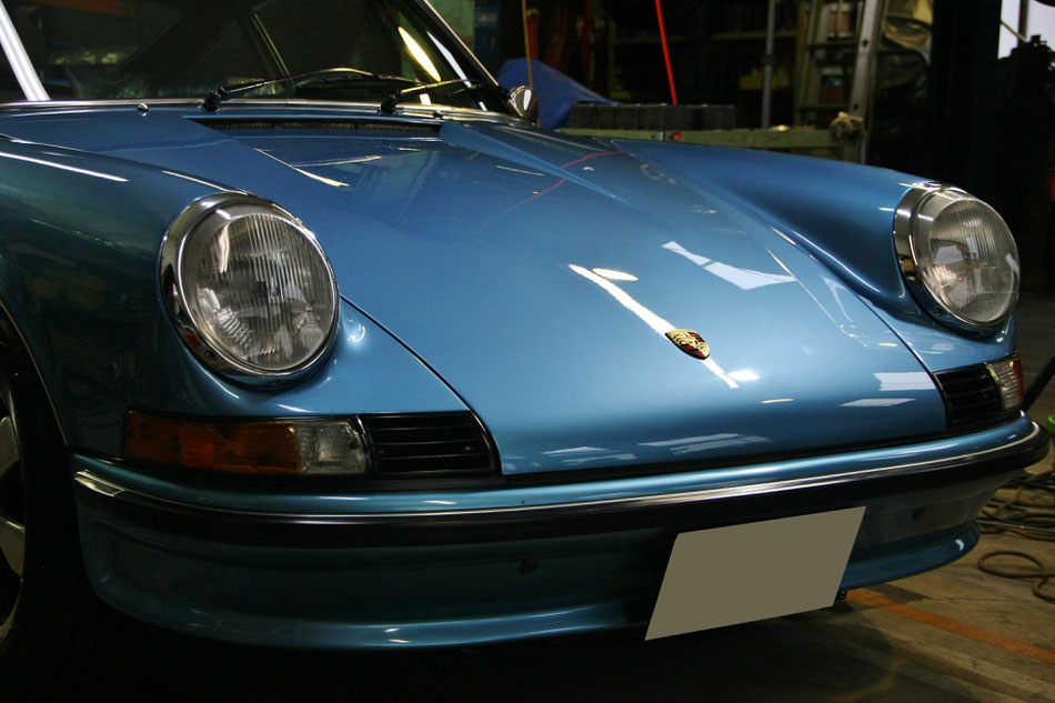 ナローポルシェ９１１Ｔの艶出し磨き後は濃色なブルーに深みがでました 埼玉の車磨き専門店 クラシックカーの研磨