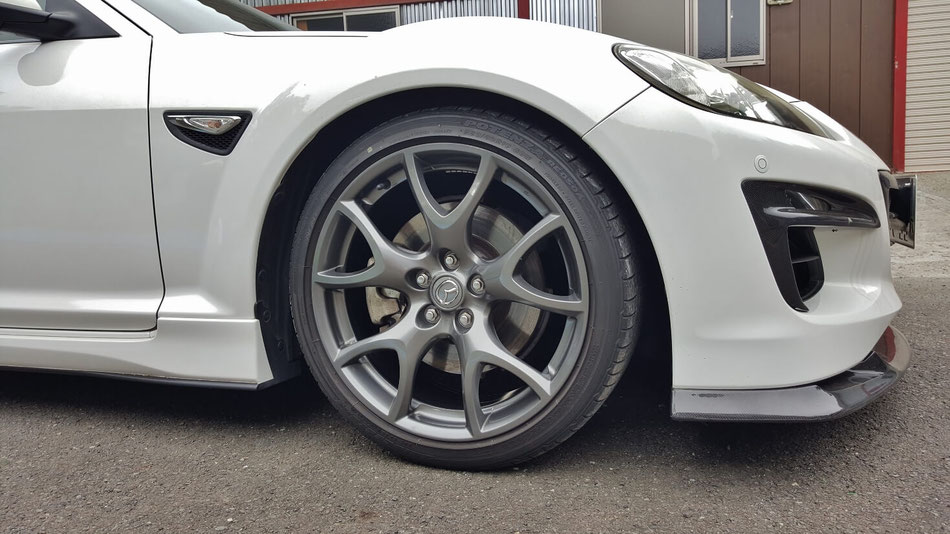 RX‐8のホイールコーティング後 綺麗になった純正ホイールを装着