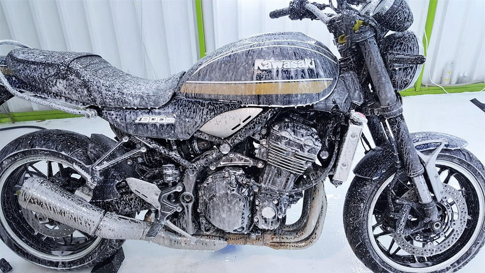 z900rs 洗車 アートディテール コーティング前の洗浄