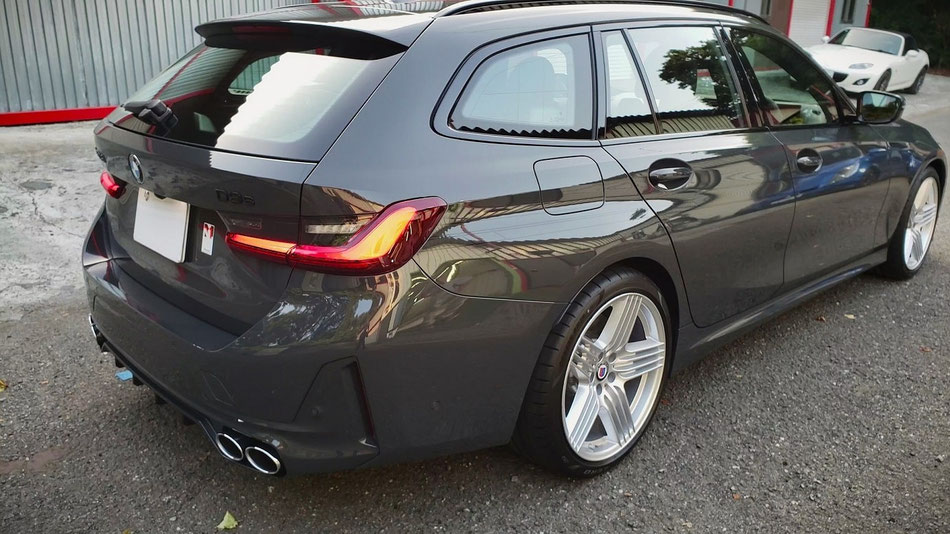 BMWアルピナｄ３ｓのリアバンパー・リアドア・フロントドアのコーティング後