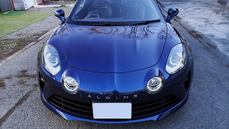 a110gt ブルーアビスのガラスコーティング施工後 フロント周りの光沢