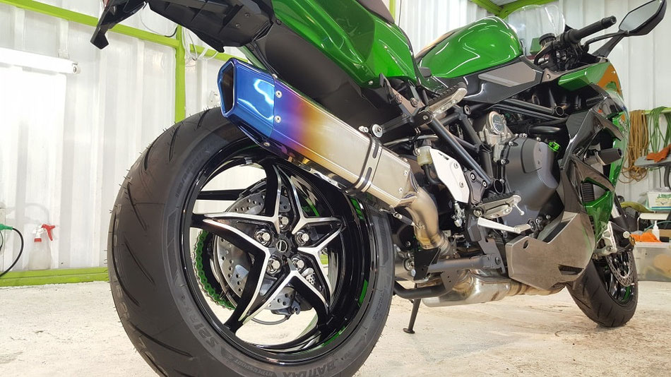 ニンジャH2SXのバイクコーティング 埼玉のバイク磨き専門店