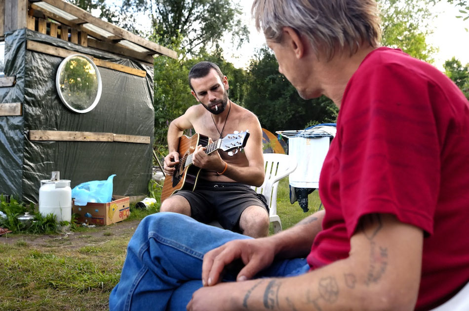Homeless camp Charleroi  © François Struzik - simply human