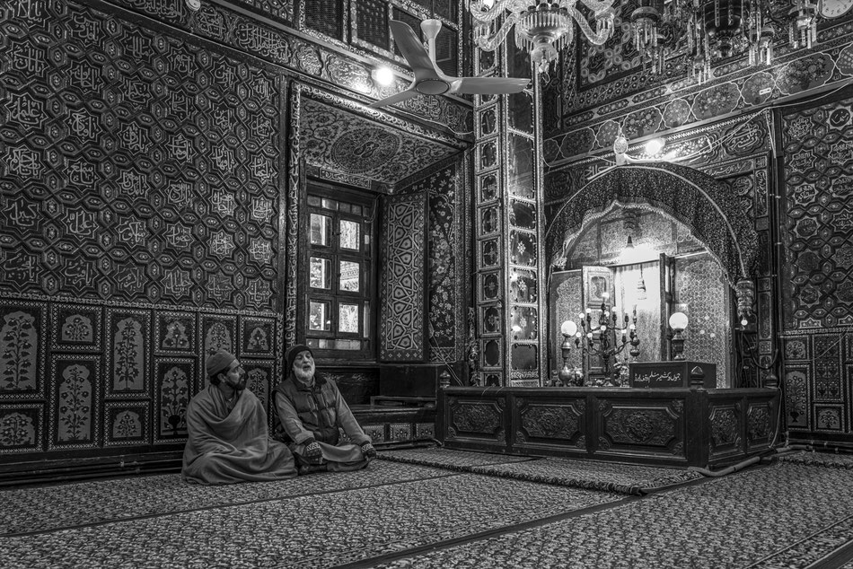 Srinagar, Khanqah-e-moula, Kashmir, India  © François Struzik - simply human