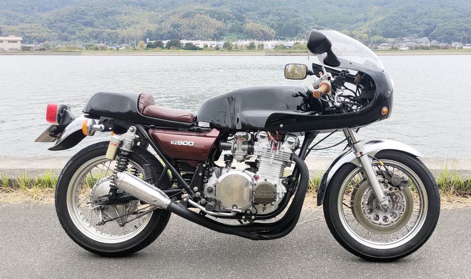 Z1　Z2　KZ900F　FRPカウル　タンク　シート