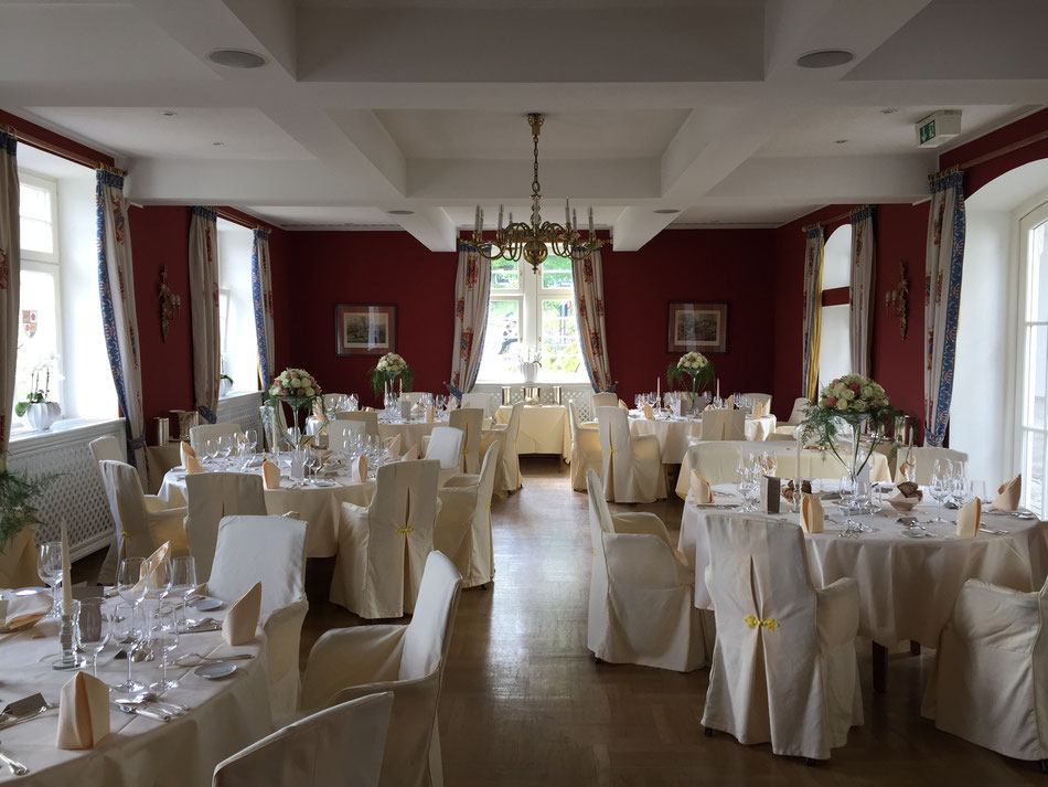 schönes Ambiente auf einer Hochzeit in Gernsbach