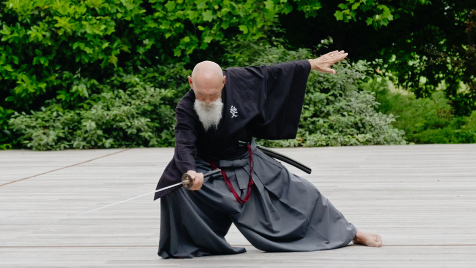 Sensei Maharishi Sathyananda - dojo - arte - katana- disiplina