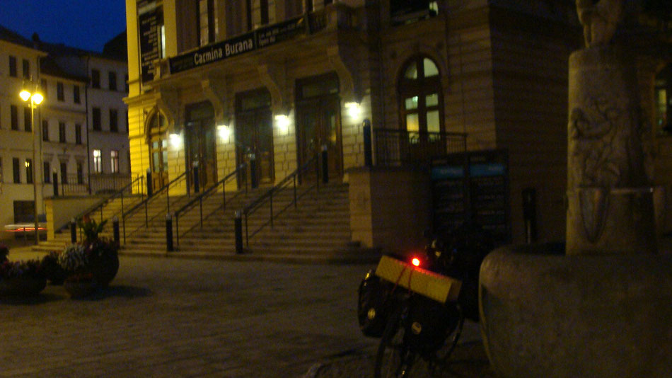 Empty Altenburg and my bicycle and I at 23:00 infront of the ceatre. // Das leere Altenburg, mein Rad und ich um 23:00 Uhr vor the Theater.