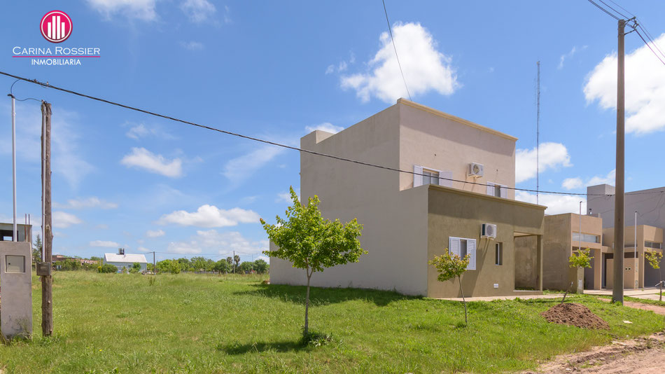 Carina Rossier Inmobiliaria Vende Lote en Villa Elisa Entre Ríos; Se vende Lote con Todos los Servicios en Villa Elisa Entre Ríos