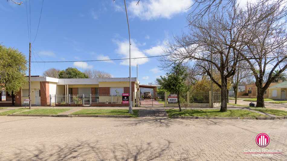 Carina Rossier Inmobiliaria vende casa en Villa Elisa, Entre Ríos.
