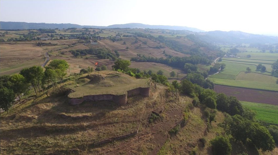 Château de Beaucaire - Son environnement