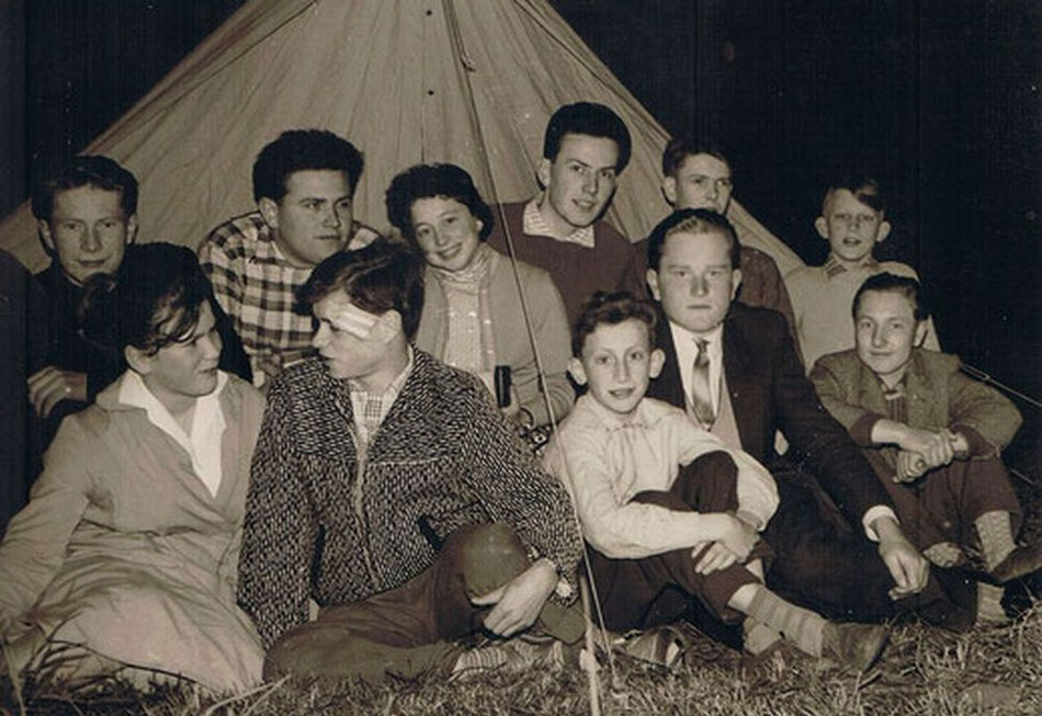 vorne: Renate Dierkes, Rudi Harms, Wilfried Hoffmeister, Bruno Jaschinski, M. Böhm, hinten: Rolf Brinkmeir, Kurt Maidorn, Gunhild Harms, Wolfgang Filmer, Günter Hering, Heinrich Hoffmeister