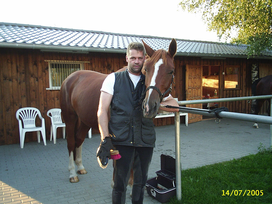 Im Juli 2005 began unsere wunderbare Freundschaft mit Lena - meiner Brandenburger Fuchsstute. Damals war sie 6 Jahre alt.