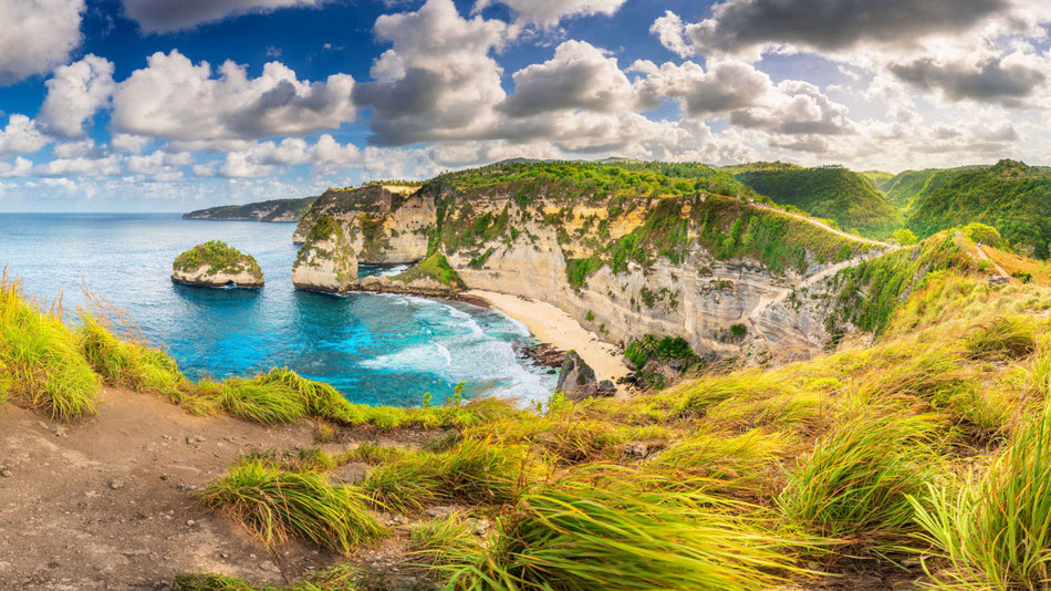Nusa Penida aerial view of Diamond Beach