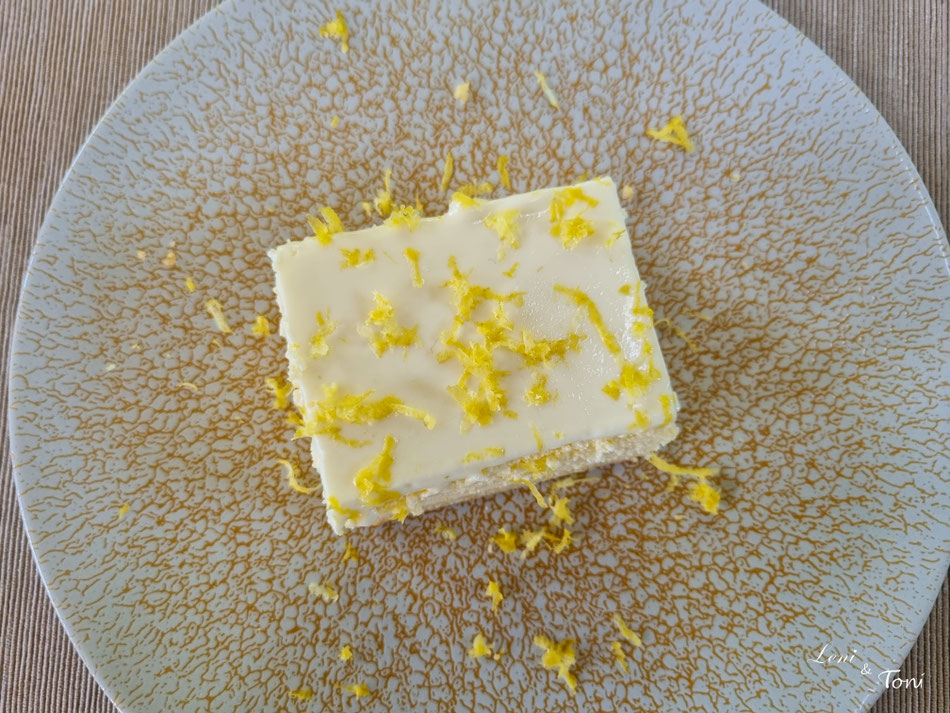 Kann man auch ganz einfach im Camper zubereiten und noch im Urlaub genießen: frischer Lemon Cheesecake - mehr Italien geht nicht ♥