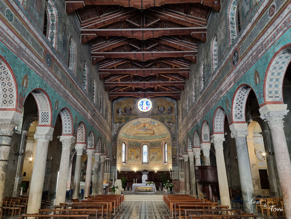 Der Dom von Chiusi ist im Inneren mit einem vorgetäuschten Mosaik bemalt und hat uns sehr begeistert