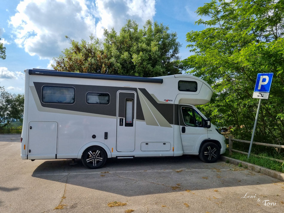 Auf dem kostenfreien Stellplatz in Chiusi haben wir eine ruhige Nacht verbracht