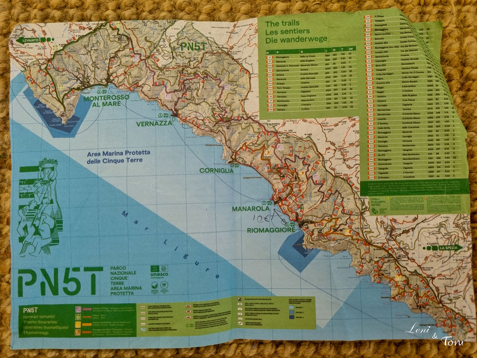 Es gibt zahlreiche Wanderwege durch die Cinque Terre