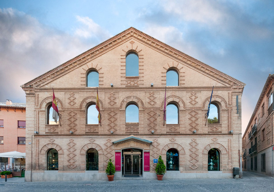 Fachada rehabilitada de Hotel San Juan de los Reyes
