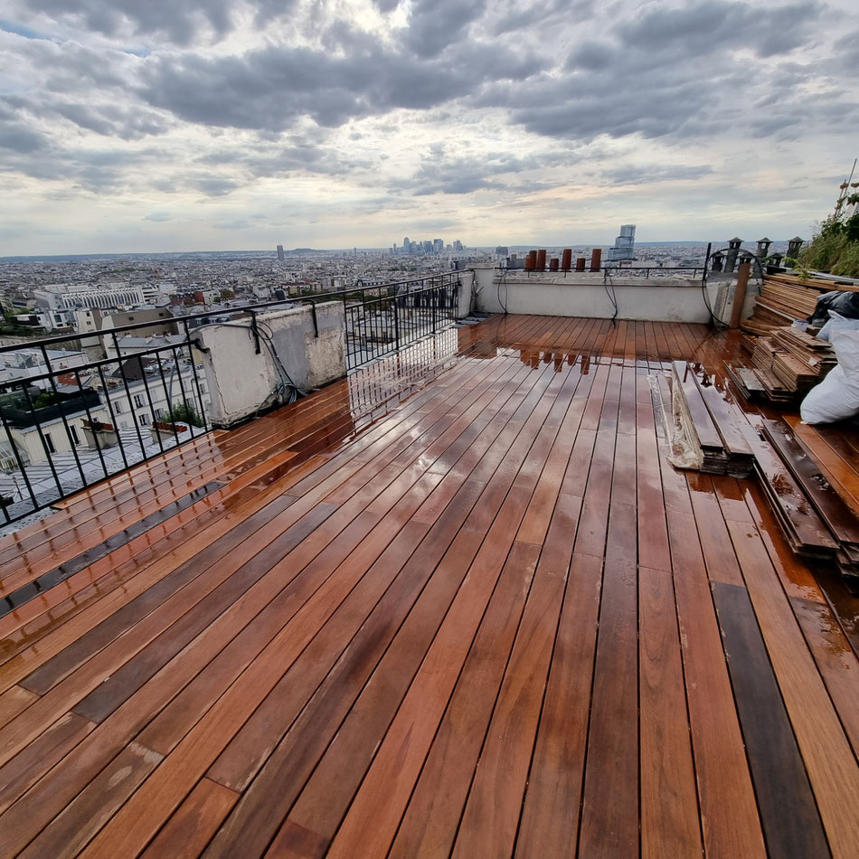 Terrasse bois exotique  Rue LEPIC PARIS 18