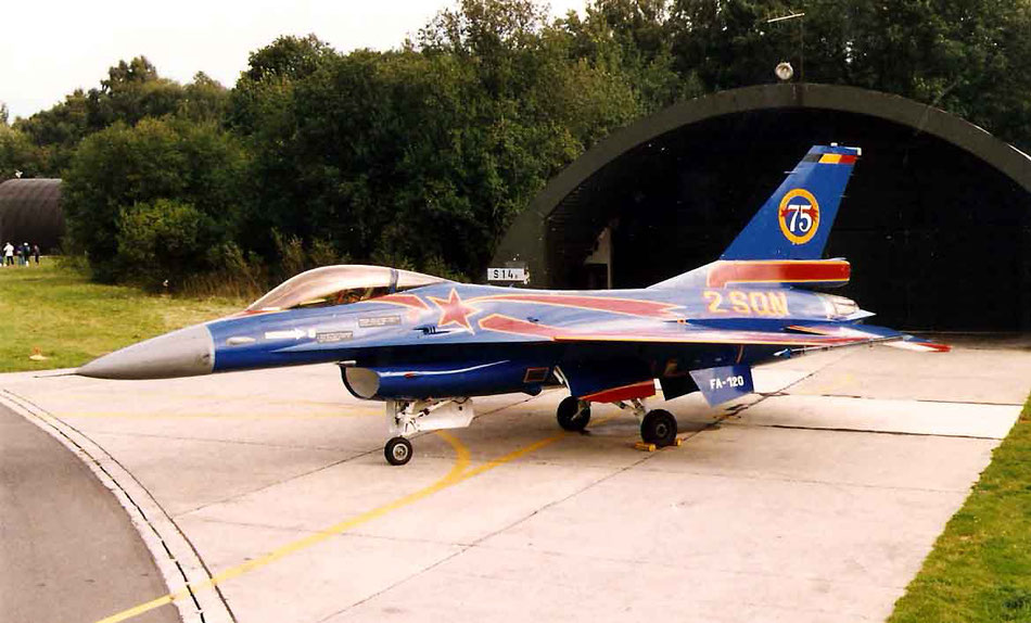 F-16 2ème Escadrille