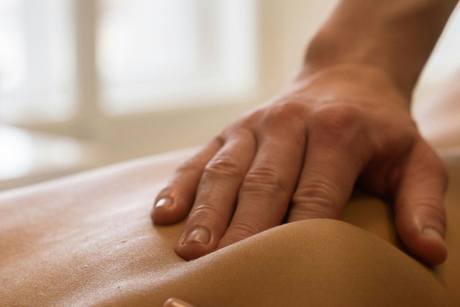 Dorn Breuss Massage in Wien 1220 für Rücken und Wirbelsäule